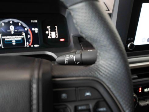 Certified 2025 Toyota Tacoma SR5 image 15