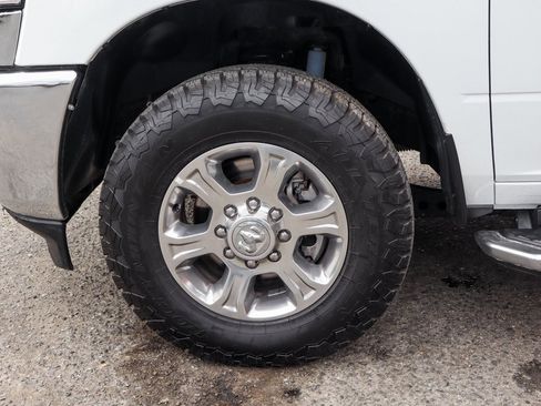 Used 2024 RAM 2500 Big Horn w/ Off Road Package image 40