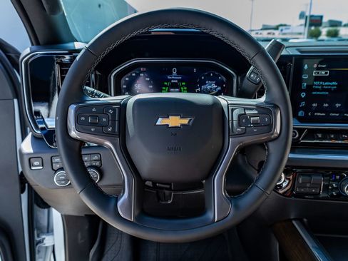 Used 2026 Chevrolet Silverado 3500 High Country w/ High Country Premium Package AWD/4WD image 19