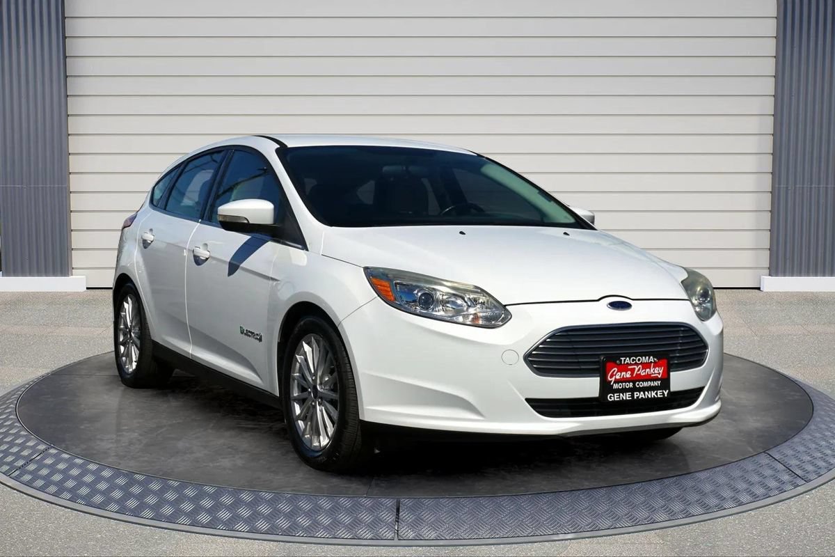 Used 2016 Ford Focus Electric Hatchback FWD image 1