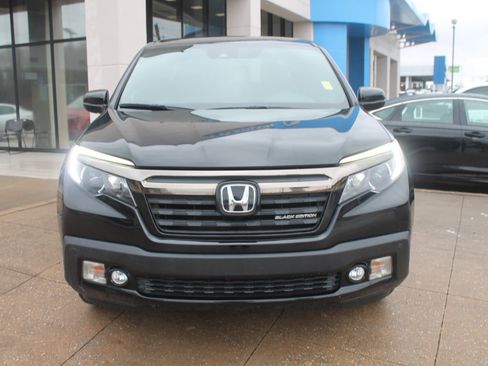 Used 2017 Honda Ridgeline Black Edition image 2