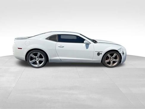 Used 2011 Chevrolet Camaro LT w/ RS Package RWD image 8