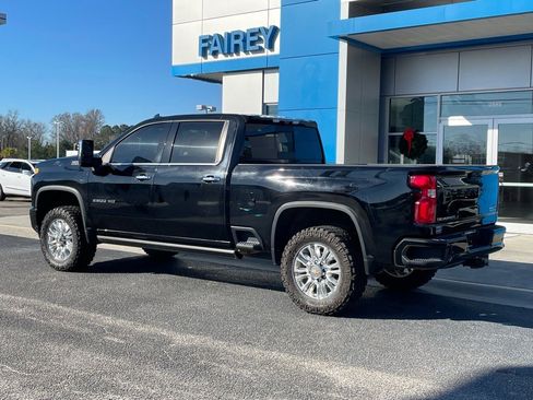 Used 2021 Chevrolet Silverado 2500 High Country w/ Z71 Off-Road Package image 3