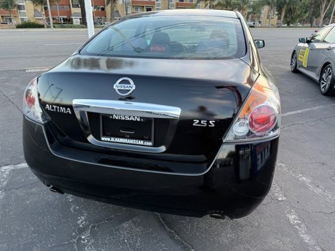 Used 2011 Nissan Altima 2.5 S w/ Convenience Pkg image 9