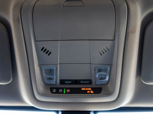 Used 2023 GMC Acadia SLE w/ Driver Convenience Package image 20