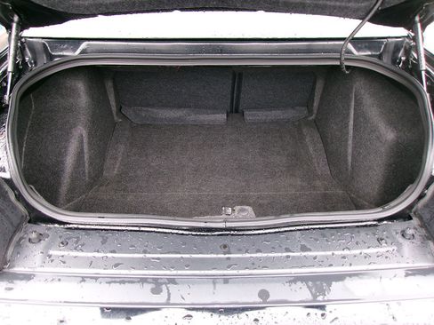 Used 2018 Dodge Challenger GT w/ GT Interior Package image 12