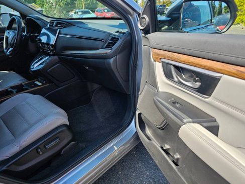Used 2021 Honda CR-V Touring image 10