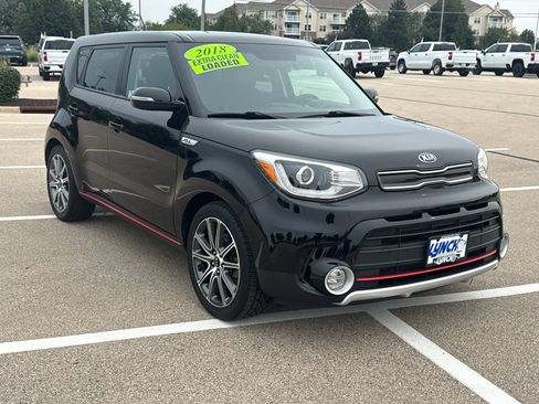Used 2018 Kia Soul ! w/ Tech Package FWD image 11