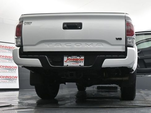 Used 2023 Toyota Tacoma TRD Sport image 45