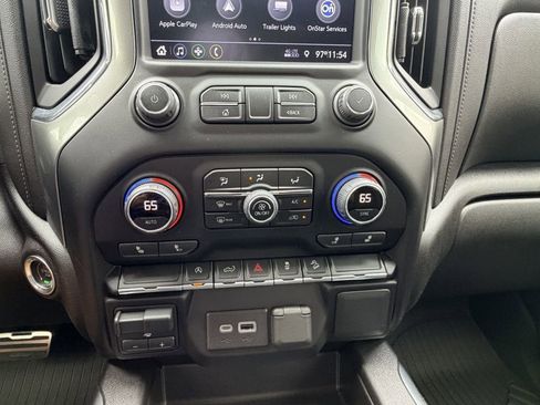 Certified 2022 Chevrolet Silverado 1500 RST AWD/4WD image 25