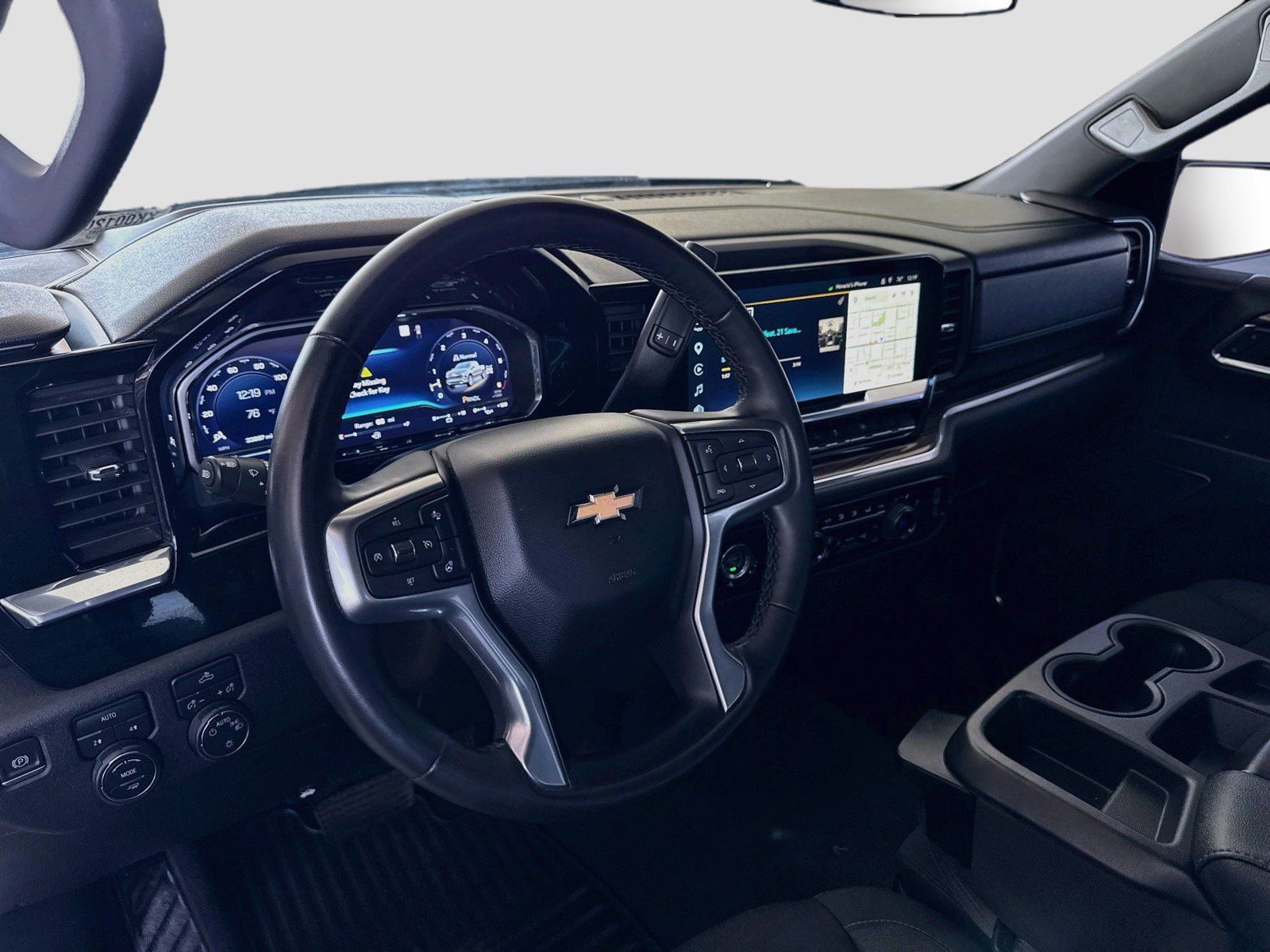 Used 2023 Chevrolet Silverado 1500 LT AWD/4WD image 7