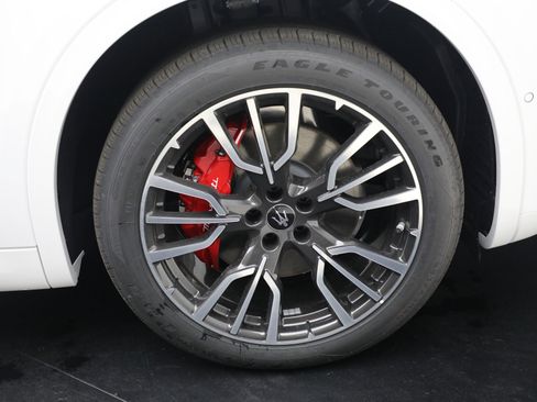 New 2025 Maserati Grecale GT image 24