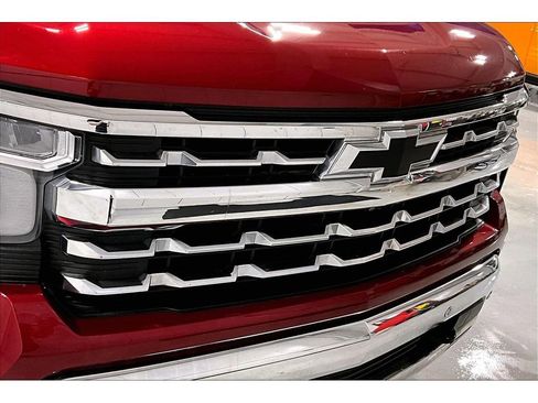 Used 2022 Chevrolet Silverado 1500 LTZ w/ LTZ Premium Package image 31