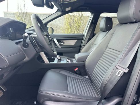 New 2026 Land Rover Discovery Sport Landmark AWD/4WD image 12