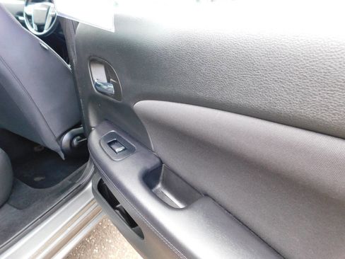 Used 2013 Chrysler 200 Touring image 17