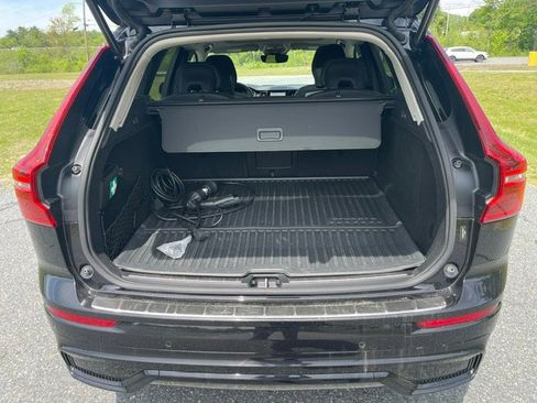Used 2024 Volvo XC60 T8 Plus w/ Protection Package Premier AWD/4WD image 8