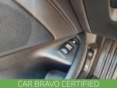 Used 2019 BMW 530e RWD image 37