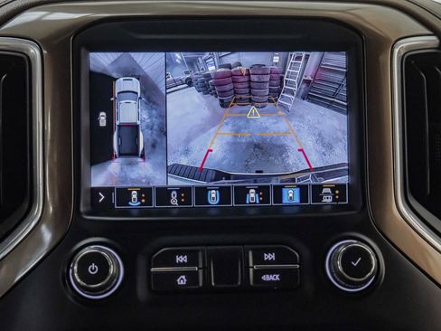 Used 2022 Chevrolet Silverado 3500 High Country image 23