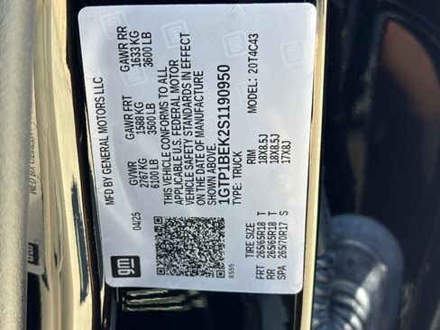 Certified 2025 GMC Canyon Elevation RWD image 30