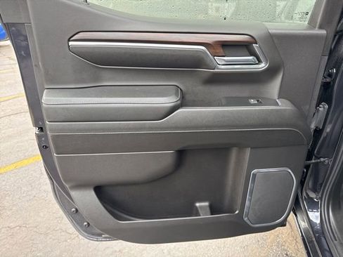 Used 2023 GMC Sierra 1500 SLT image 17