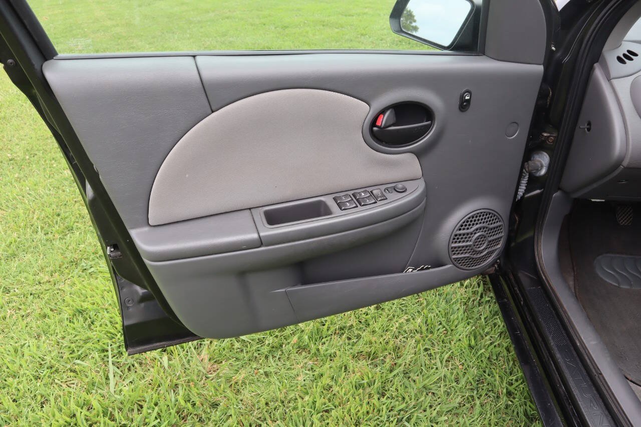 Used 2005 Saturn ION Level 2 w/ Power Pkg FWD image 25