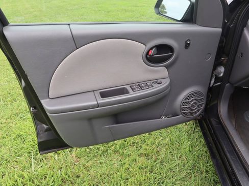 Used 2005 Saturn ION Level 2 w/ Power Pkg FWD image 25