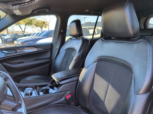 Used 2022 Jeep Grand Cherokee Altitude image 23