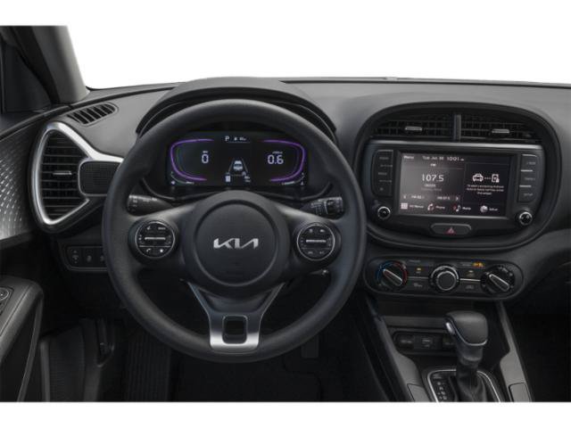 Used 2025 Kia Soul LX FWD image 9