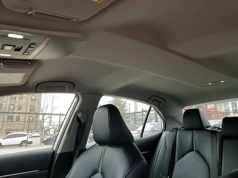 Used 2023 Toyota Camry XSE image 21