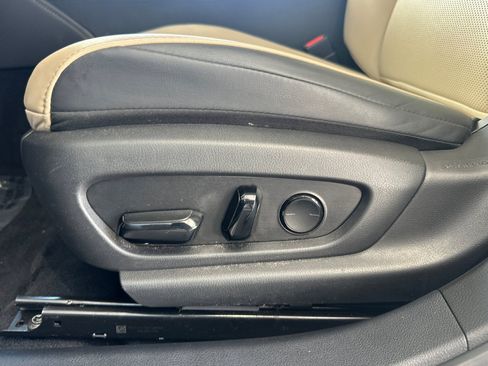 Used 2021 Lexus ES 350 w/ Premium Package FWD image 14