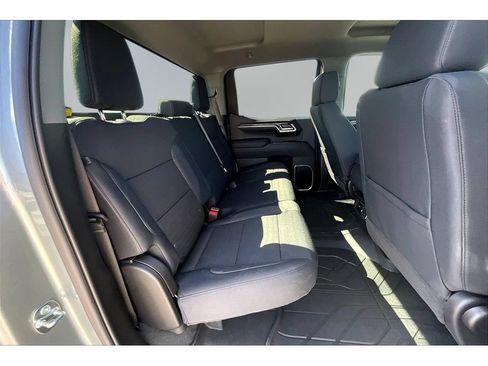New 2026 Chevrolet Silverado 1500 RST w/ Redline Edition AWD/4WD image 10