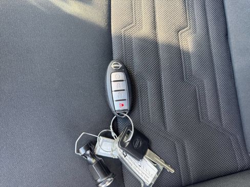 Used 2026 Nissan Frontier PRO-4X AWD/4WD image 17