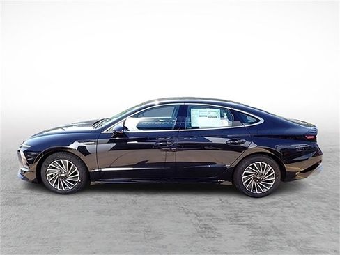 New 2025 Hyundai Sonata SEL image 6