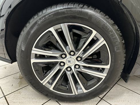 Used 2024 Cadillac Lyriq Luxury w/ LPO, Floor Liner Package image 15