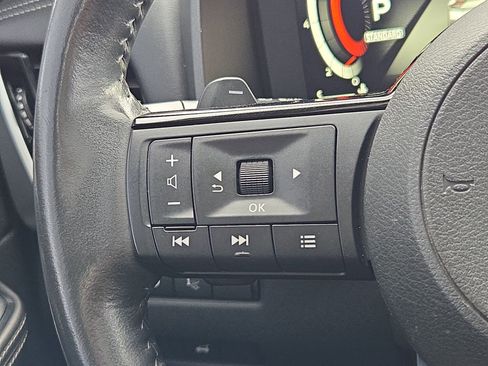 Used 2021 Nissan Rogue Platinum FWD image 18