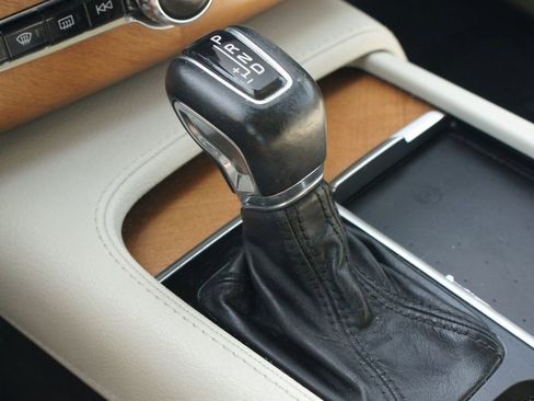 Used 2021 Volvo XC90 T6 Momentum w/ Advanced Package image 15