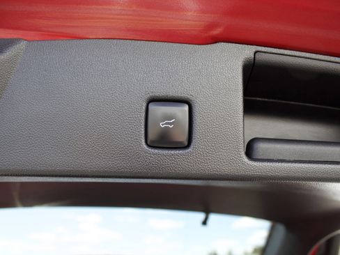 Used 2023 Ford Escape Platinum AWD/4WD image 29