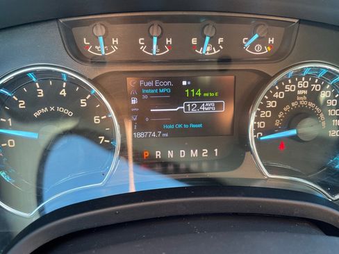 Used 2012 Ford F150 XLT w/ XLT Chrome Pkg image 13