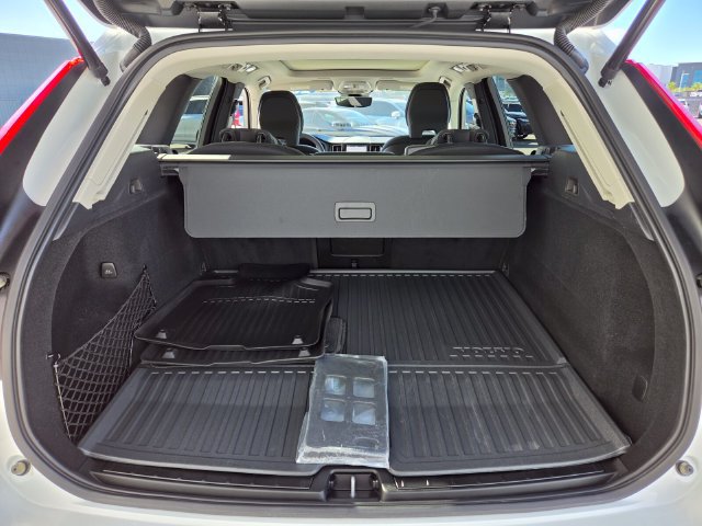 Used 2024 Volvo XC60 T8 Core AWD/4WD image 20