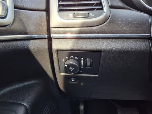 Certified 2018 Jeep Grand Cherokee Limited image 18