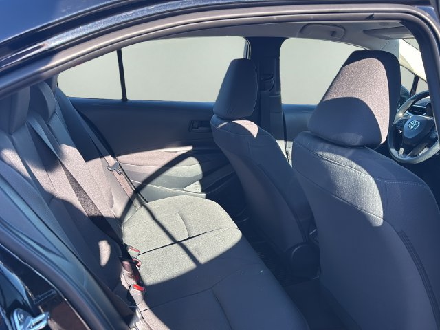 Used 2026 Toyota Corolla LE w/ LE Premium Package FWD image 12