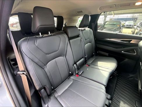 New 2026 INFINITI QX60 Luxe w/ Cargo Package image 18