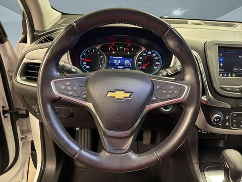 Used 2022 Chevrolet Equinox LT FWD image 17