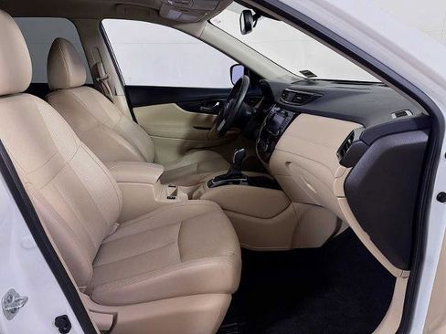 Certified 2018 Nissan Rogue SL w/ Premium Package image 24