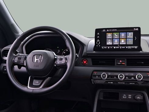 Used 2024 Honda Pilot TrailSport image 26