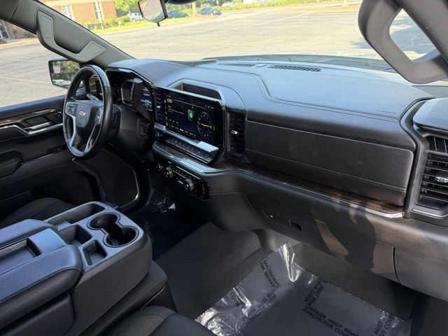 Used 2023 Chevrolet Silverado 1500 LT AWD/4WD image 35