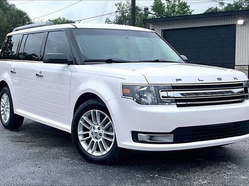 Used 2018 Ford Flex SEL FWD image 2