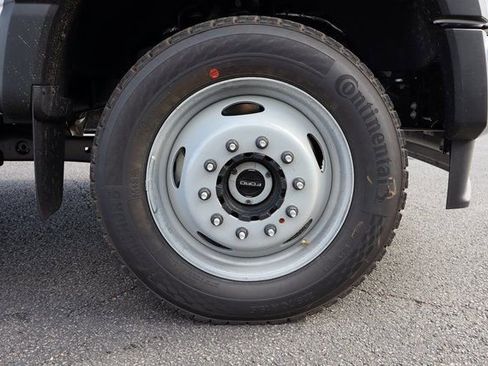 New 2026 Ford F550 4x4 Regular Cab Super Duty image 9