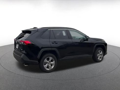 Used 2025 Toyota RAV4 XLE image 15