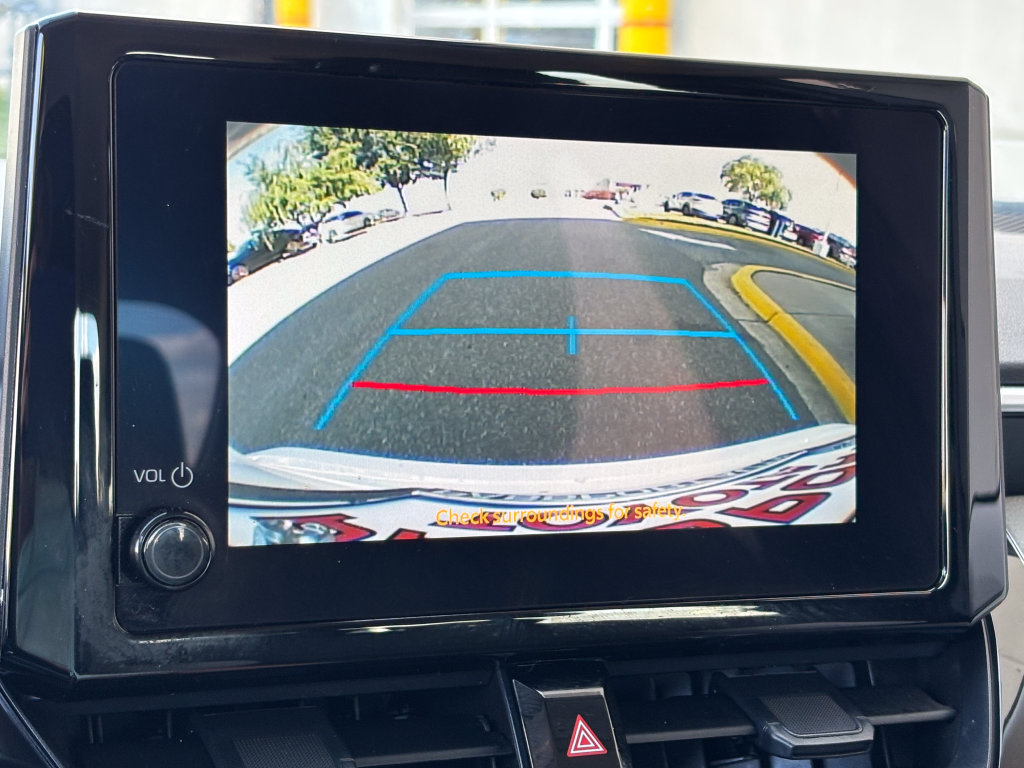 Used 2025 Toyota Corolla LE FWD image 29